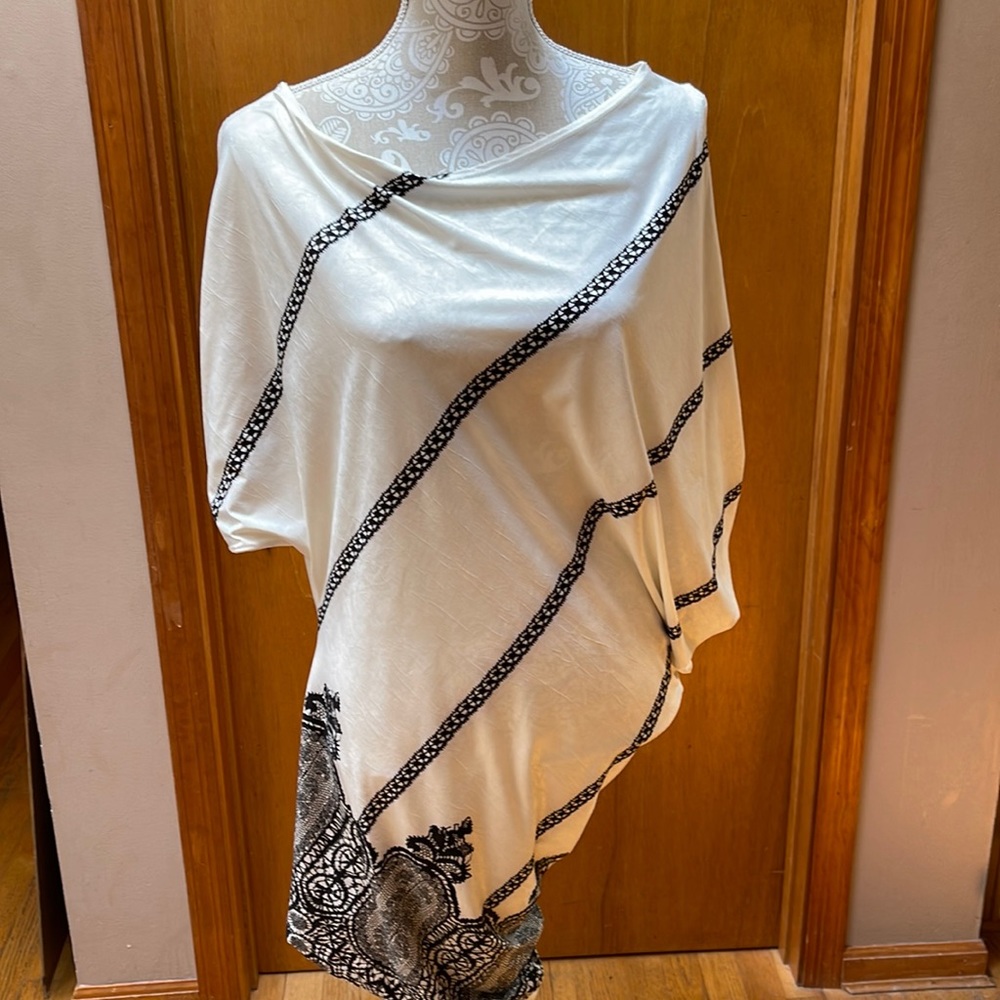 Kanvas asymmetrical bodycon dress. Size large